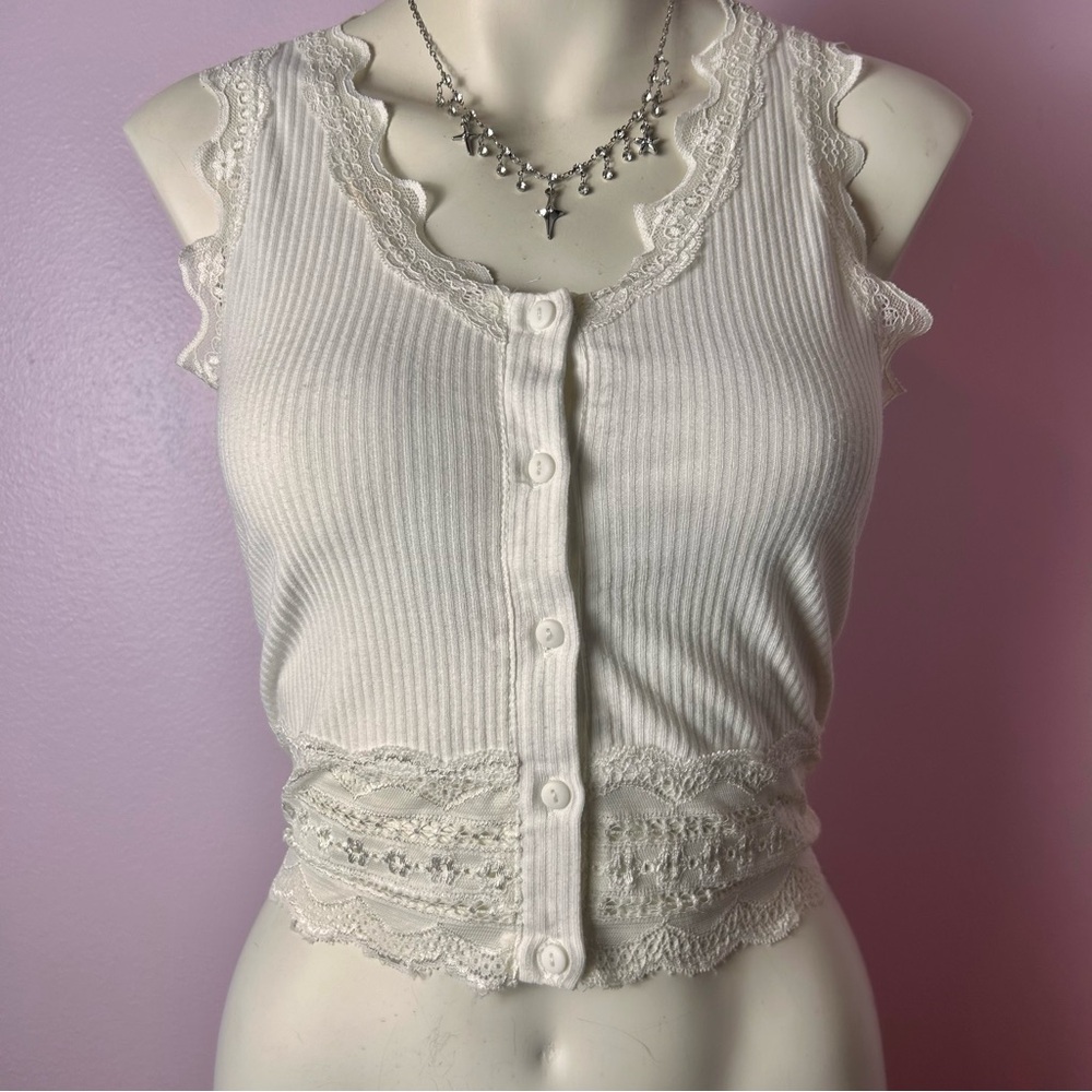 White lace tank top